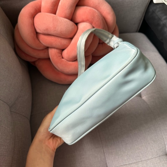 On hold - Baby blue nylon shoulder bag - Picture 3 of 7